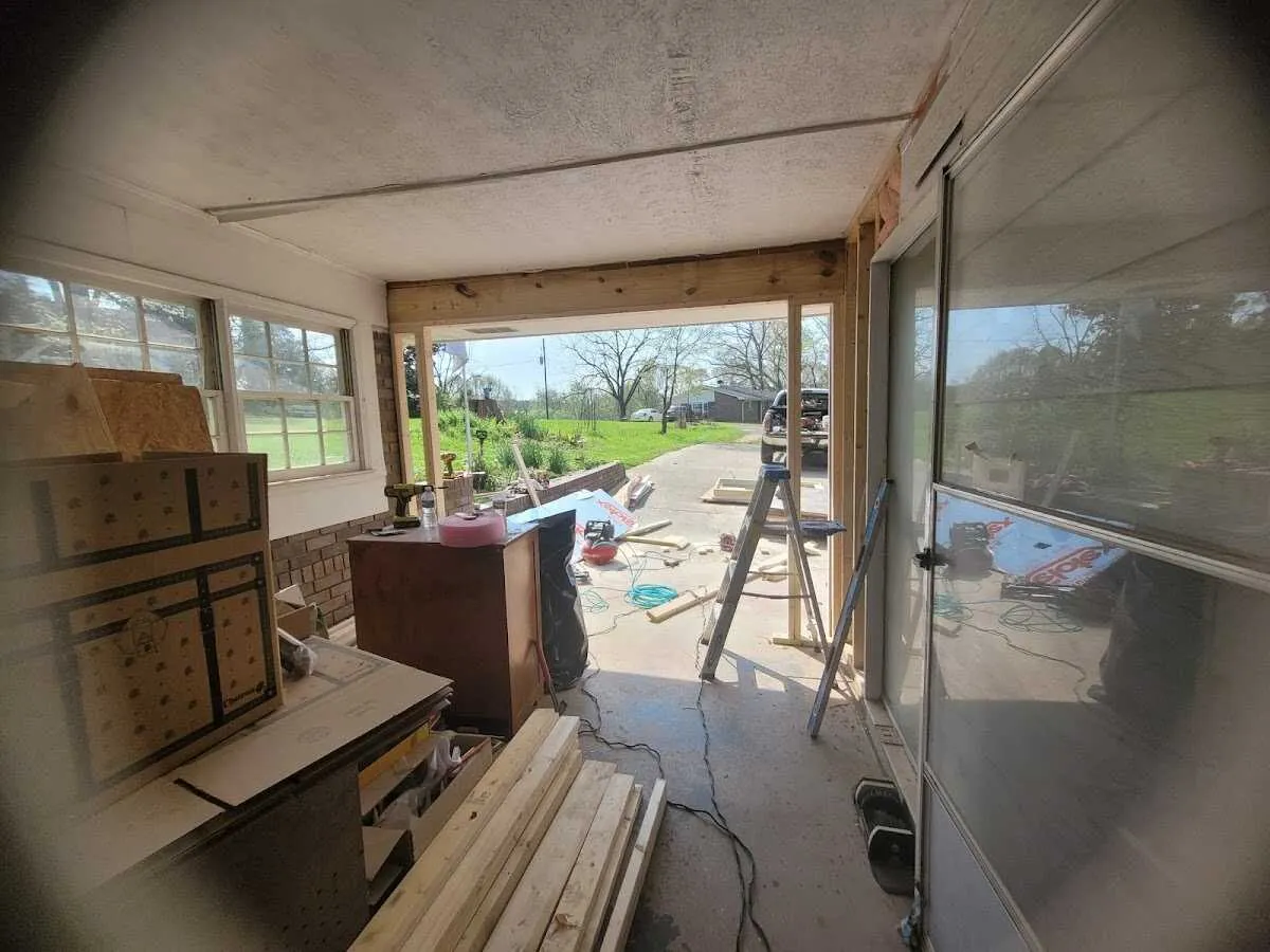 Air movers and dehumidifier for Water Mitigation Services in Swainsboro